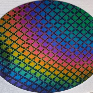 Dichroic COE90 BTBPZ fekete-szivárvány puzzle-mintás  üveg CBS