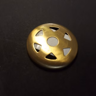 Lámpatető kör 3 cm réz átm.perforált