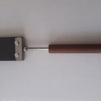 Grafitlapát fa nyéllel 5*7,5 cm