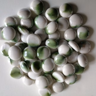 Üvegkavics sötétzöld-fehér iri opál 250 gr. 18/20 mm